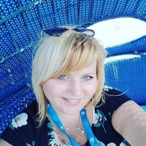 Meet your Posher, Lucy